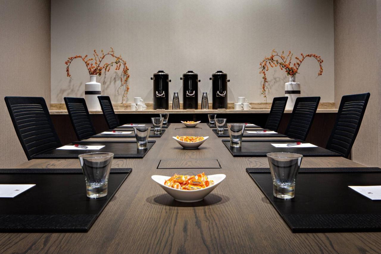Houston Cityplace Marriott At Springwoods Village Bagian luar foto