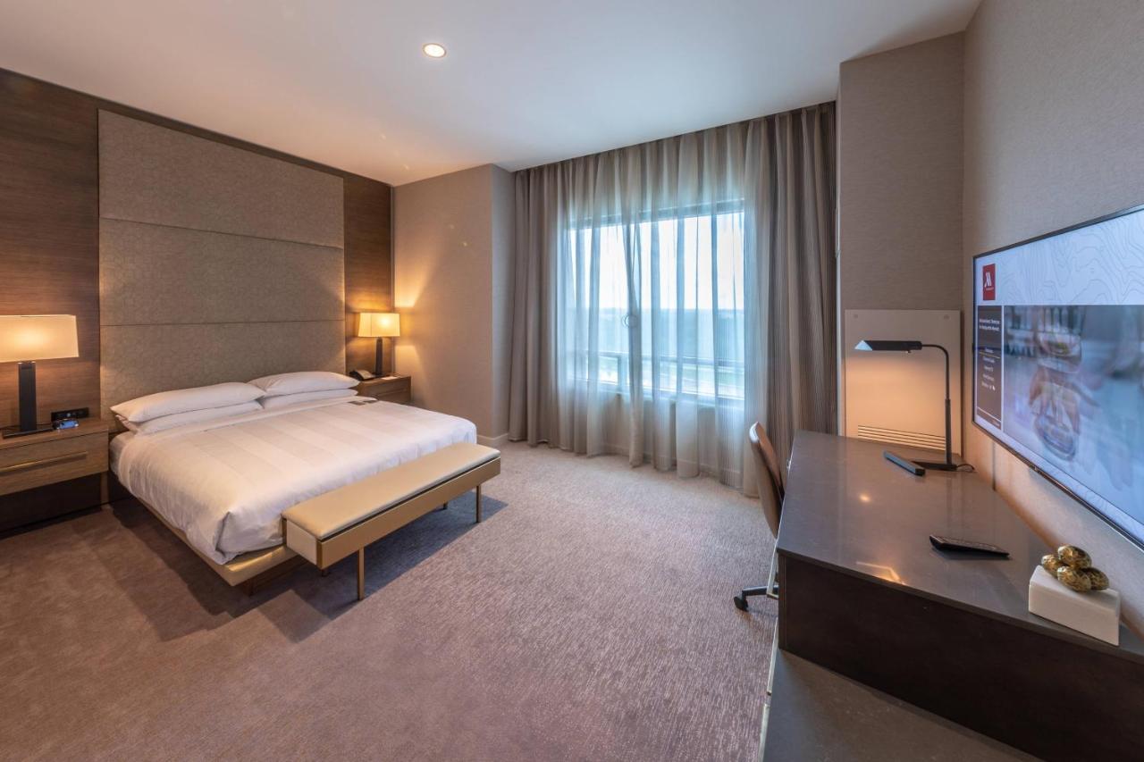 Houston Cityplace Marriott At Springwoods Village Bagian luar foto