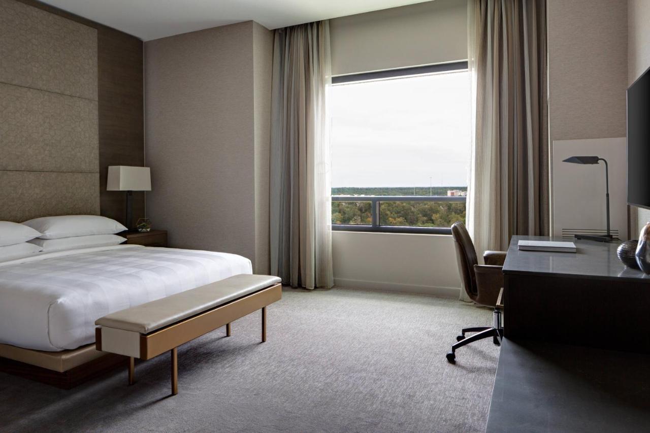 Houston Cityplace Marriott At Springwoods Village Bagian luar foto